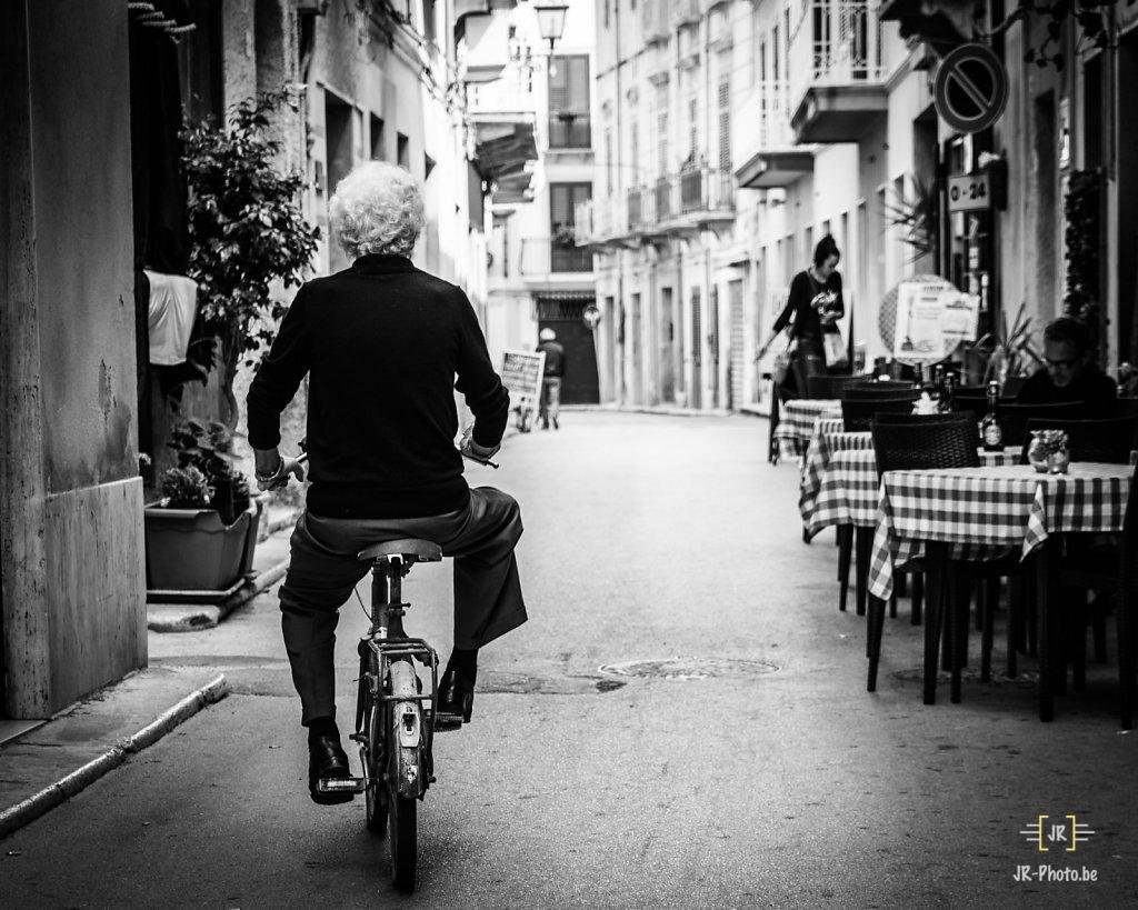 Photo de rue - A Bicyclette